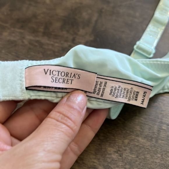 Victoria’s Secret Body wing lining corps signature straps bra Sz-34A - Picture 6 of 10